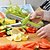 お買い得  果物＆野菜調理用品-賢いカッター6in1食品まな板はさみチョッパー野菜スライサー
