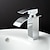 abordables Clásico-Grifo de lavabo de baño, grifo de baño de cromo de estilo conciso de estilo conciso de cascada plateada de un solo mango de latón
