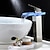 preiswerte Klassisch-Waschbecken Wasserhahn - LED / Wasserfall Gebürsteter Nickel Mittellage Einhand Ein LochBath Taps / Messing