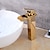 baratos Clássico-torneira da pia do banheiro de latão, torneiras douradas de um furo com um único punho e água quente e fria