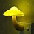 זול אורות לילה פנימיים-1pc צהוב פטריות לילה אור / קיר תקע אור לילד מקסים / אור שליטה 100-240 v