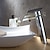 Недорогие классический-смеситель для раковины в ванной - водопад с гальваническим покрытием центральная часть с одной ручкой одно отверстие смесители для ванны