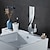 olcso Klasszikus-vízesés fürdőszobai mosogató csaptelep, 360 fokban forgatható edénycsap egyetlen fogantyúval szabálytalan kreatív dizájn szálcsiszolt nikkel/króm/matt fekete/arany mosogatócsap hideg-meleg vizes tömlővel