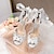 Недорогие Женская свадебная обувь-свадебные туфли для невесты, подружки невесты, женские, белые атласные босоножки с открытым носком, с кружевом, цветочной лентой, галстуком и кристаллами, на шпильке, для свадебной вечеринки, вечерние, элегантные, классические, с ремешком на щиколотке