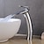 abordables Classiques-Robinet de lavabo de salle de bain cascade avec tuyau d&#039;alimentation, robinet de lavabo monotrou à poignée unique, mitigeur de lavabo à corps incliné commercial