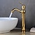 Недорогие классический-смеситель для раковины в ванной комнате - классический гальванический центральный комплект с одной ручкой одно отверстие смесители для ванны