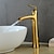 baratos Clássico-Torneira de banheiro em cascata, torneira de pia de banheiro em cascata de bronze de um furo com água quente e fria