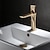 billiga Badrumshandfat-tvättställsblandare i badrummet - klassiskt galvaniserat centerset med ett handtag i ett hålbad