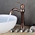 Недорогие классический-смеситель для раковины в ванной комнате - классический гальванический центральный комплект с одной ручкой одно отверстие смесители для ванны