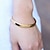 billige Armbånd-mænds armbånd mode simpelt titanium stål 3 farver guld sølv sort c formet åbning trendy tilbehør armbånd