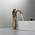 preiswerte Klassisch-Antike Waschbecken-Mischbatterie, Waschraum-Waschtischarmaturen Messing Schwanenform Kupfer galvanisiertes Finish Vintage-Stil Einhand-Einloch-Wasserhähne mit Kalt-Warm-Schlauch