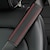 abordables Fundas de asiento para coche-2 uds cinturón de seguridad de coche en relieve de cuero de fibra protector de hombro cubierta protectora cinturón de seguridad