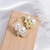 Χαμηλού Κόστους Σκουλαρίκια-Γυναικεία Διάφανο Λευκό Πολυτελή Κοσμήματα Κλασσικό Κρεμαστό Στυλάτο Μοντέρνο Απομίμηση Μαργαριταριού Σκουλαρίκια Κοσμήματα Ασημί / Χρυσό Για Γάμου Πάρτι 1 ζευγάρι