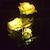 economico Illuminazione vialetto-Luci solari per rose da giardino, decorazioni realistiche per cimiteri con fiori di rosa a led, luci per pali per giardino, cortile, cortile e tomba decorative, impermeabili (rosse, con 3 teste di fiori illuminate)