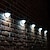 billiga Utomhuslampetter-4pack solcellsstängsellampor solcellsdäcksljus solenergivägglampor solcellsdrivna väggfäste utomhus vattentät staketlampa belysning för staketdäck uteplats trädgård garage trappsteg vit
