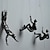 preiswerte Blechschild aus Metall-1 Stück moderne einfache Harzskulptur, kreative Klettermann-Wandskulptur, handgefertigte Wandkunststatue, Kletterfigur