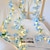 economico Strisce LED-1 stringa di luci a forma di fiore blu a 6 petali, lucine floreali a batteria per camera da letto, feste, matrimoni, Natale, Ringraziamento, decorazioni per tutte le stagioni, casa, camino, scale e corrimano