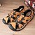 abordables sandalias de exterior-Sandalias de exterior con punta cerrada para hombre: diseño duradero de gamuza y malla con correas ajustables, suela antideslizante, perfectas para caminatas y aventuras de verano.