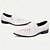 abordables Mocassins en cuir de qualité supérieure-Mocassins à enfiler en cuir de vachette blanc de qualité supérieure pour hommes avec détails cloutés, style formel pour une occasion spéciale