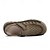 billige Utendørs sandaler-beige slip-on sandaler for menn med perforert design og polstret såle for uformelle gåturer og strandklær