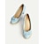 abordables Années 1950-Escarpins à nœud bleu clair pour femme des années 1950 – Escarpins à bout rond en similicuir avec bordure festonnée pour des tenues d&#039;inspiration vintage, des tenues de bureau et des mariages printaniers