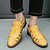 abordables Sandalias de vestir-Sandalias amarillas con estampado de cocodrilo para hombre: detalle de hebilla moderno, ideales para eventos al aire libre y ropa informal de verano.