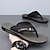 billiga Semester Sandaler-Herrflip-flops i armégröna med färgblocksrem i lätt slip-on-design för stranden, poolen och daglig användning på sommaren.
