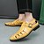 abordables Sandalias de vestir-Sandalias amarillas con estampado de cocodrilo para hombre: detalle de hebilla moderno, ideales para eventos al aire libre y ropa informal de verano.