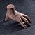 voordelige Beeldjes &amp; Decoraties-Halloween griezelige nep handdecoratie, realistische afgehakte hand rekwisiet, eng cosplay hand speelgoed, spookhuis horror decoratie voor Halloween feest