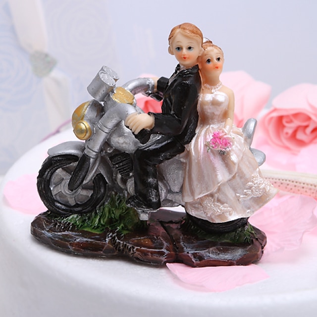  Cake Topper Garden Theme Classic Couple / Vehicle Resin Wedding / Bridal Shower with Gift Box