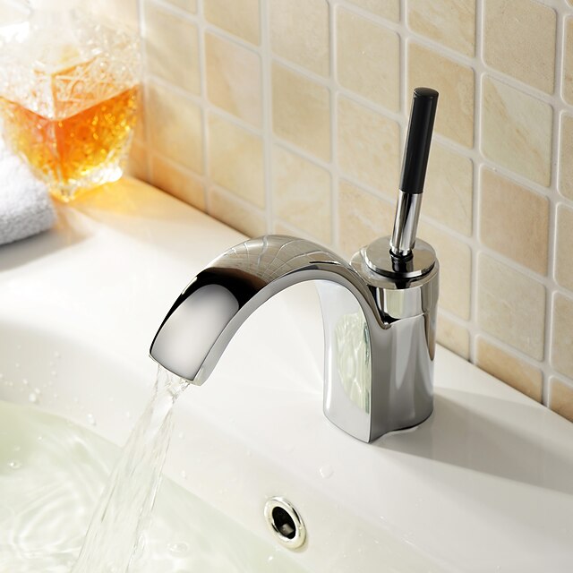  Contemporary Centerset Ceramic Valve One Hole Single Handle One Hole Chrome, Bathroom Sink Faucet