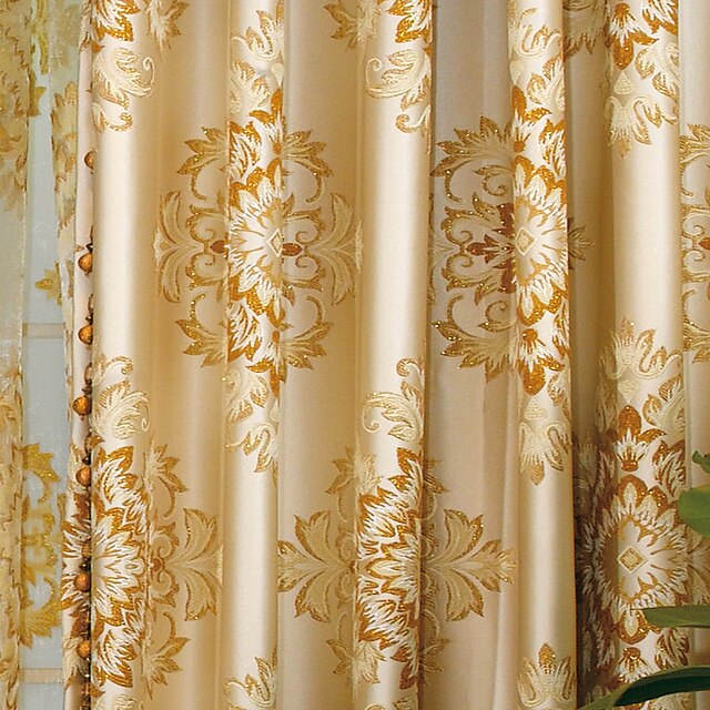  Dva panely Window Léčba Evropský Neoklasika Ložnice Polyester Materiál záclony závěsy Home dekorace For Okno