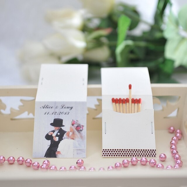 Personalized Matchbox Material / Hard Card Paper Wedding Decorations Wedding / Party Classic Theme / Wedding All Seasons