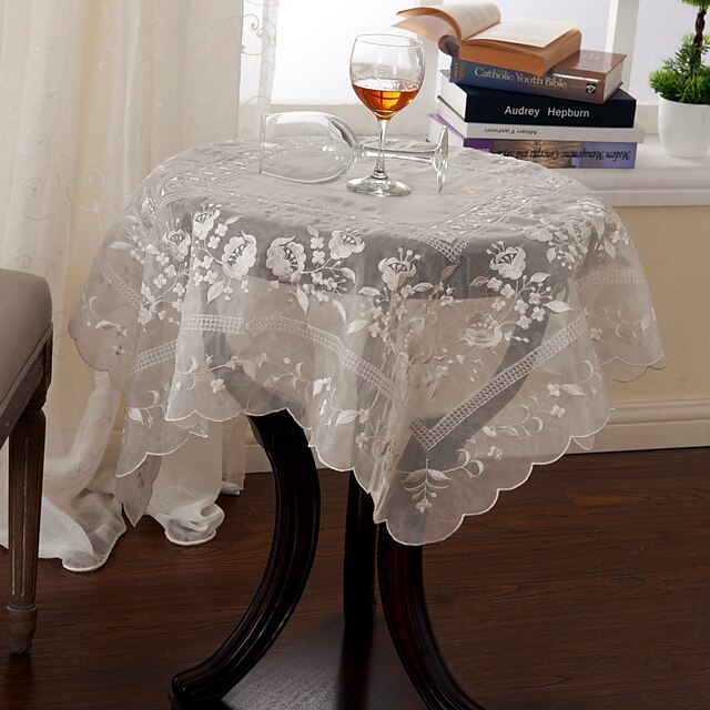  Polyester Square Table Cloth Geometric Eco-friendly Table Decorations