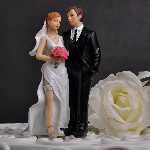  Cake Topper Non-personalized Classic Couple Resin Wedding Flowers White / Black Classic Theme Gift Box