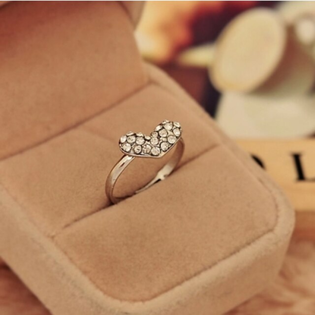  Women's Alloy Ring With Heart
