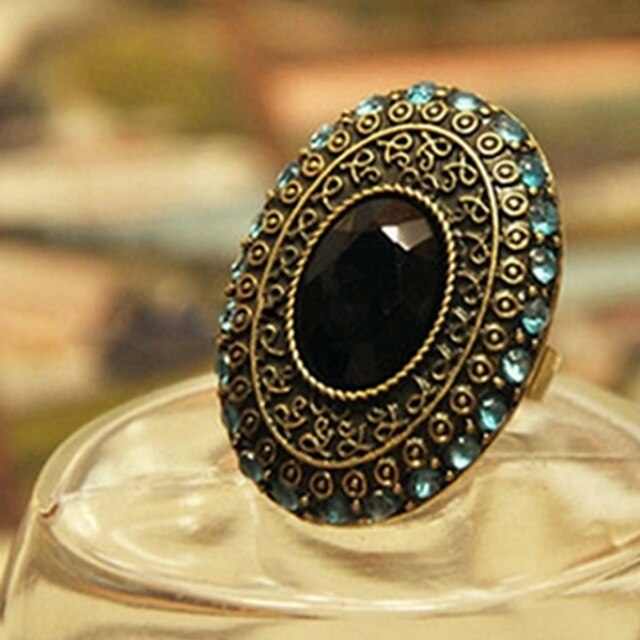  Women's Alloy Ring With Moonlight