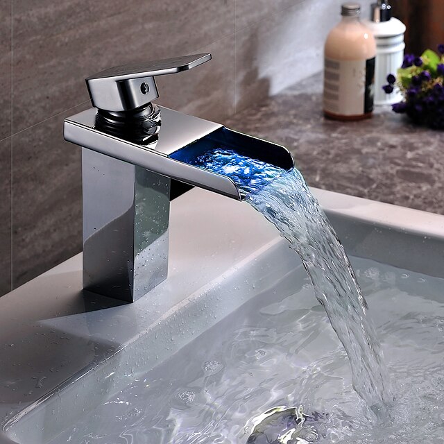  Moderne Mittellage Wasserfall LED Keramisches Ventil Einhand Ein Loch Chrom, Waschbecken Wasserhahn