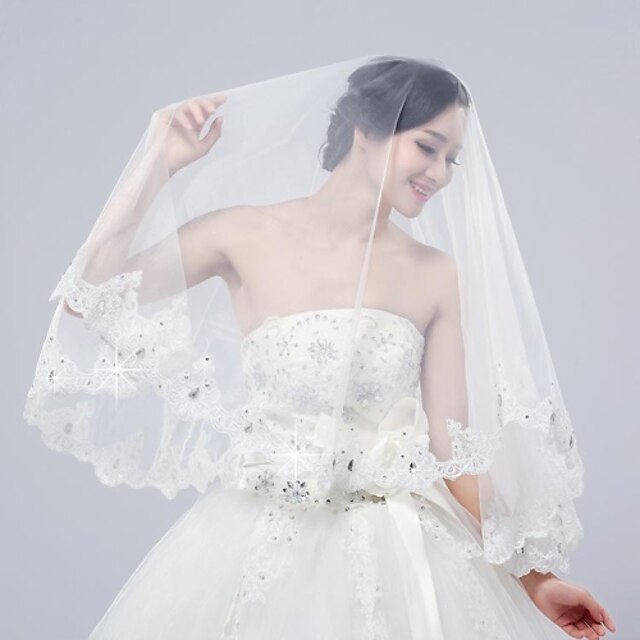  Two-tier Lace Applique Edge Wedding Veil Elbow Veils with Beading / Appliques 15.75 in (40cm) Tulle