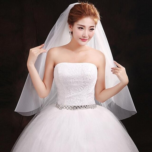  One-tier Cut Edge Wedding Veil Fingertip Veils with Embroidery 59.06 in (150cm) Tulle