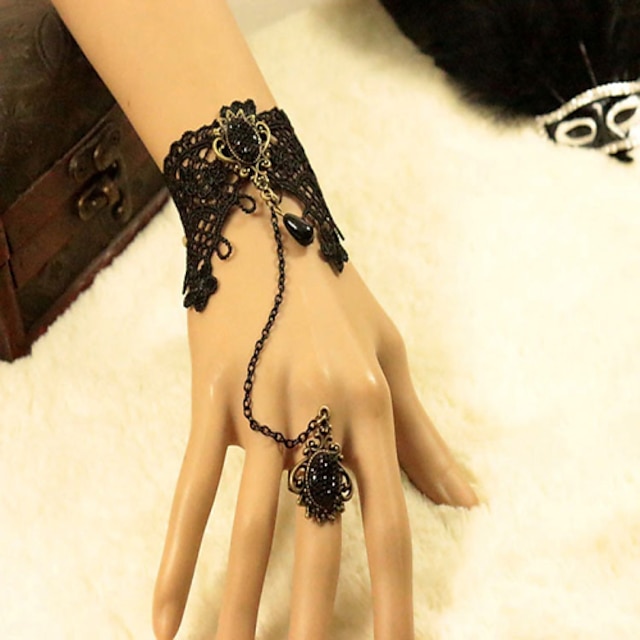  Europe and The United States of Ancient Female Black Lace Bracelet Ring Set