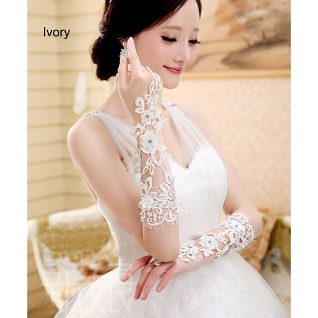  Tulle Wrist Length Glove Bridal Gloves With Rhinestone