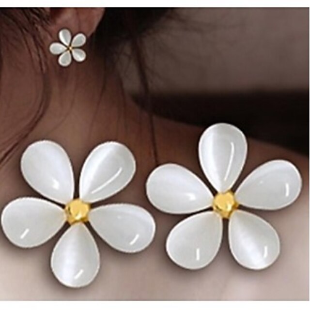  Love Is Your Fashion Pure And Fresh And Pure white Cherry Blossoms Earring Stud Earrings