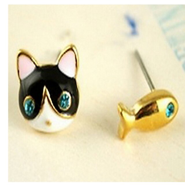  Lovely Cat Fish Blue Diamond Stud Earrings(not include the ring)