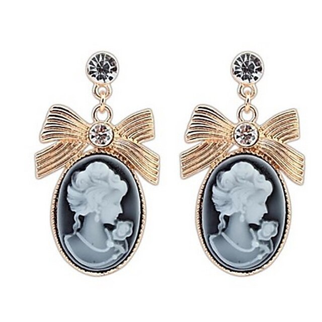  Europe and The United States Court Fashion Lady Earrings