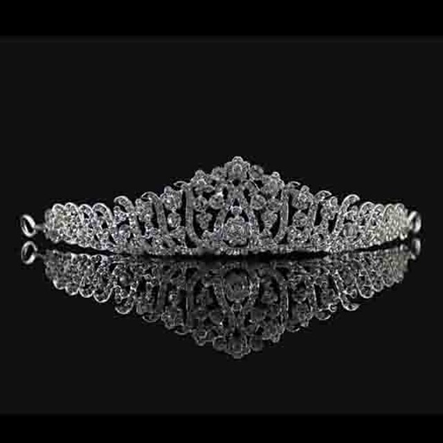  Rhinestone / Alloy Tiaras with 1 Wedding Headpiece