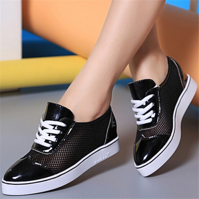Calçados Femininos - Tênis Social - Bico Fino - Rasteiro - Preto / Branco -  Courino - Casual de 3952332 2021 por $27.99