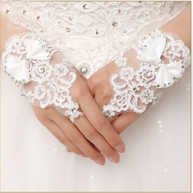  Lace / Cotton Wrist Length Glove Charm / Stylish / Bridal Gloves With Embroidery / Solid
