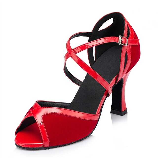  Női Latin cipők Bőr Magassarkúk Csat Tűsarok Személyre szabható Dance Shoes Fekete / Piros / Otthoni