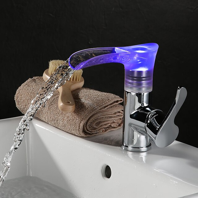  Bathroom Sink Faucet - LED Chrome Deck Mounted Single Handle One Hole / Brass